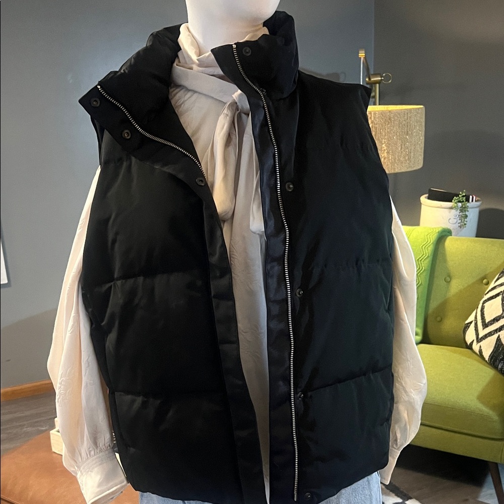 Theory Black Puffer Vest